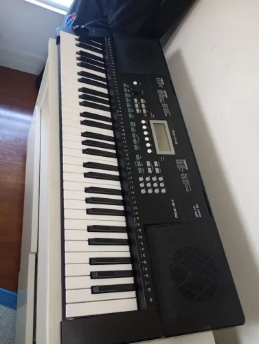 Vendo Teclado Roland Revas KB 330