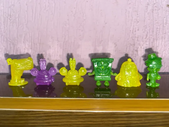 BATAVINHOS SURPRESA BOB ESPONJA LEGENDÁRIOS