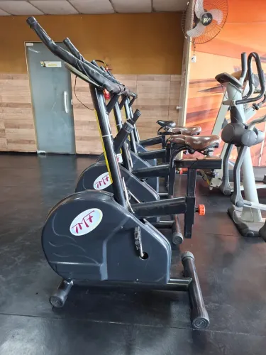 Bicicleta academia 