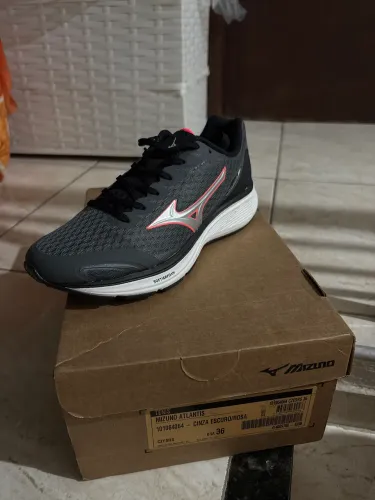 Tênis Mizuno 36