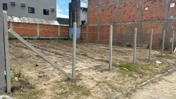 Terreno a Venda- localizado no Morretes