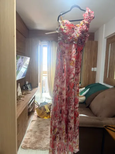 Vestido de festa usado apenas uma vez no tamanho M