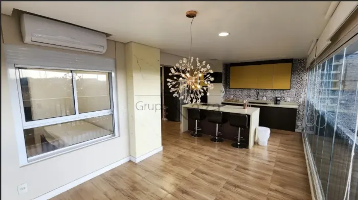 Apartamento - Pinheiros - 4 Dormitórios - 193m².