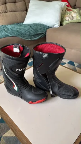 Bota tutto tamanho 41