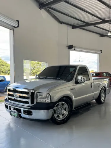 Ford F-250 XLT 4.2 TB Diesel 2005