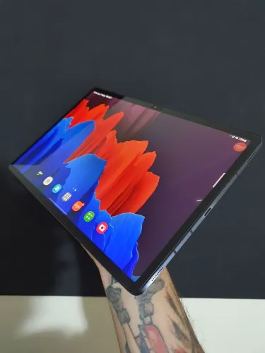 Samsung Galaxy Tab s7+ 128GB 6GB ram.<br>Display 12.4 OLED <br>128Gb armazenamento <br>6Gb Ram