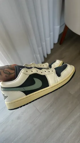 Air Jordan Low (usado poucas vezes)