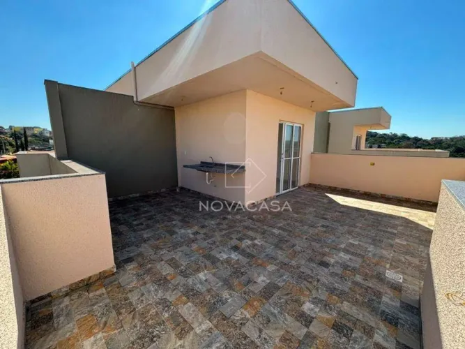 Cobertura com 2 dormitórios à venda, 88 m² por R$ 390.000,00 - Frei Leopoldo - Belo Horizo