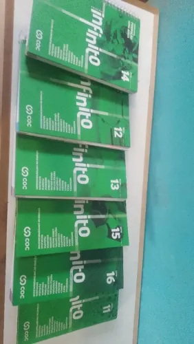 Vendo a coleção do livro infinito de estudo do vestibular
