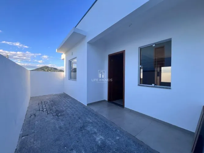 Casa à venda em Garopaba/SC no Ambrósio com 2 quartos pelo Minha Casa Minha Vida