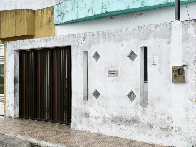 Casa a venda.