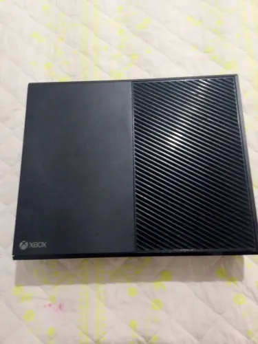 Xbox one problemas com conector para ligar e fonte ( peças funcionando)