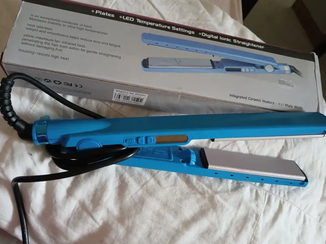 VENDO Prancha NOVA usada so uma vez