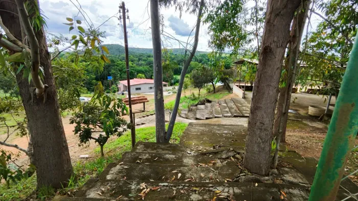 PLANALTINA-CASA SEDE E CASEIRO-ÁREA DE LAZER-CHAC. BANHADA PELO RIO SÃO BARTOLOMEU-2,5HA