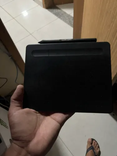 Mesa Digitalizadora Wacom Intuos CTL-4100 (Com Caneta) - Excelente Estado