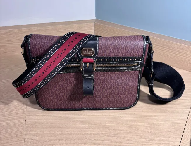 Bolsa Victor Hugo tiracolo