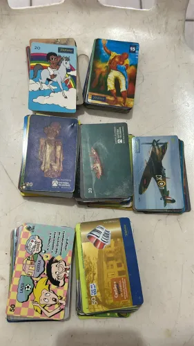 Lote com 328 cartões telefônicos R$100,00