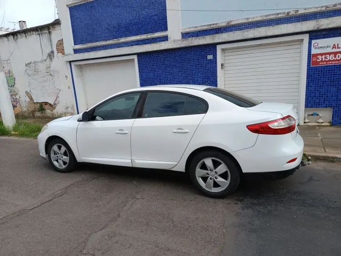 Renault Fluence Sed. Dynamique 2.0 16V Flex Aut. 2012