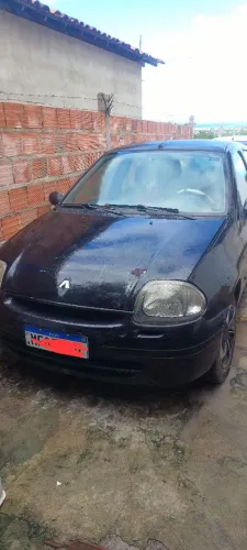 Carro clio 2002