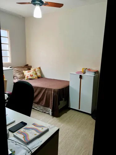 Casa em condomínio 