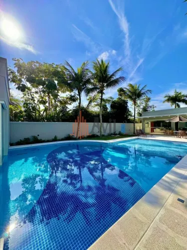 Casa de Condomínio 700m² com 5 suítes à Venda no Jardim Acapulco, Guarujá