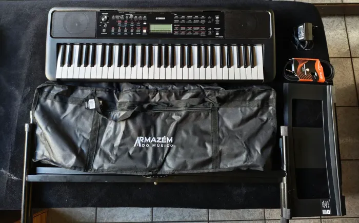 TECLADO YAMAHA PSR-E383
