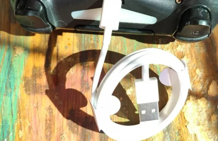 CABO PARA CARREGAMENTO  DE CONTROLES PS3 PS4 E OUTROS