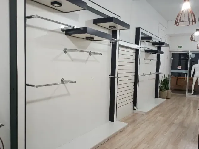 Araras roupas (suporte de parede para cabides)