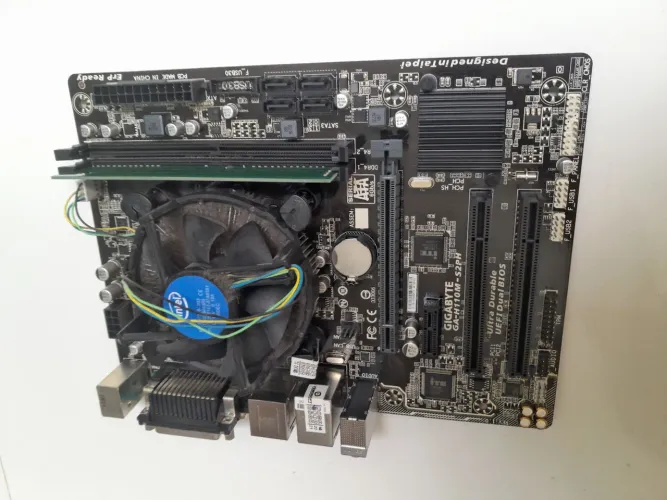 Placa Mãe Gigabyte Ga-H110M DDR4