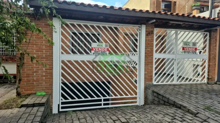 Casa a venda com 2 dormitórios, sendo um suíte, parte inferior com 2 dormitórios,5 vagas d