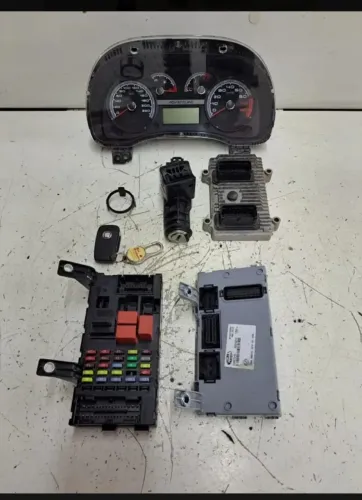 Kit Módulo Chave Fiat Idea Adventure 1.8 2014 Manual (Usado)