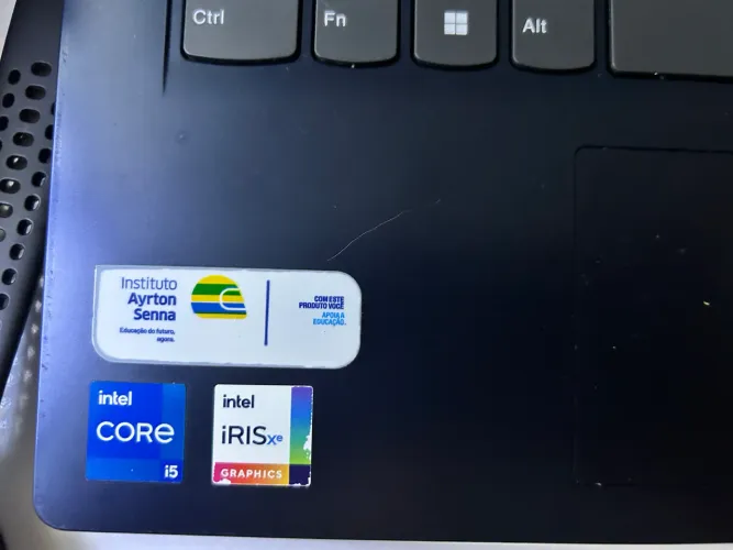 Vendo notebook Lenovo 
