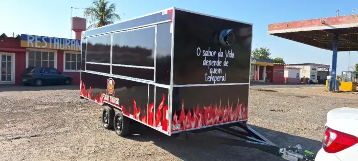 Trailer lanches food