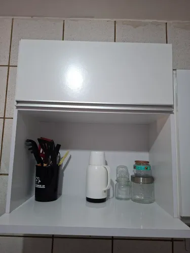 Armário aéreo com nicho 