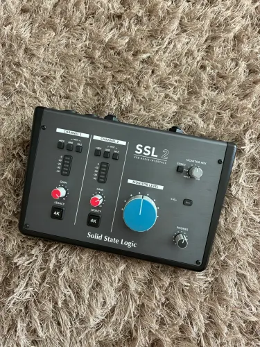 Interface Solid State SSL2