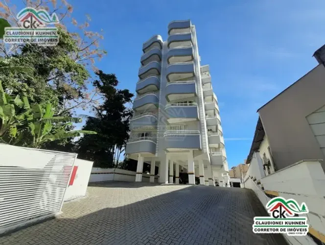 Apartamento no Centro de Santo Amaro da Imperatriz