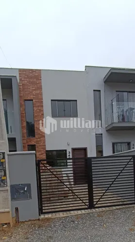 Casa à venda no Centro de Botuverá - 2 Dormitórios, 72m² totais, Sala e cozinha integradas