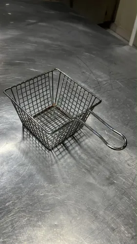 Cestinha para servir porções cromada