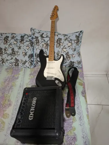 Kit Guitarra + Cx amplificada Metoro
