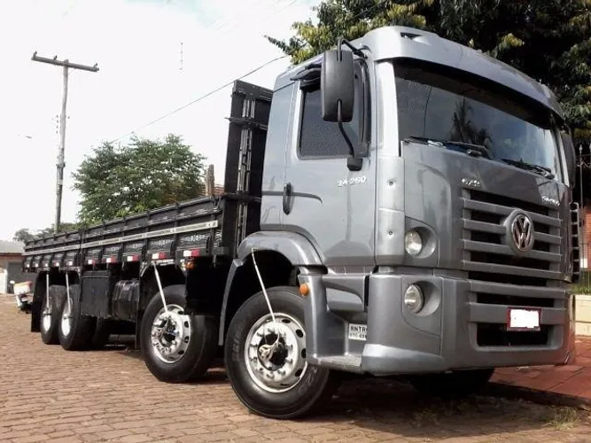 vw 24250 carroceria bitruck.