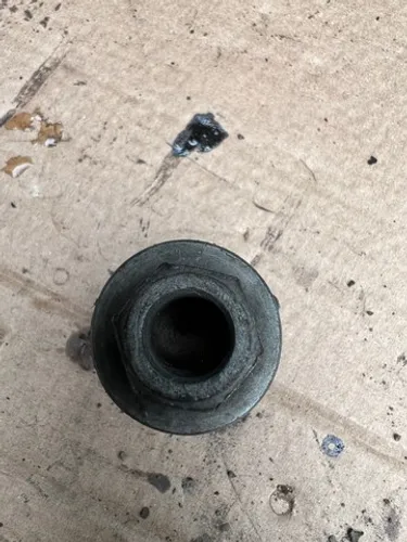 parafuso polia virabrequim  hyundai hr 2,5/8v original