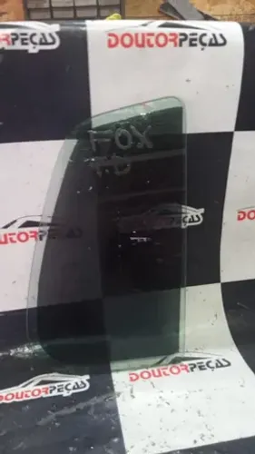 Vidro lateral traseiro direito fox