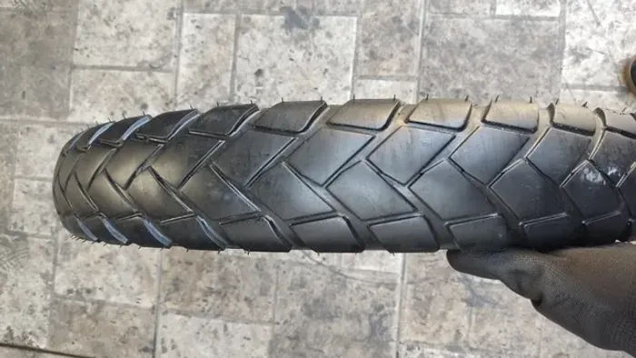 Pneu Moto Metzeler Tourance Medida 90/90-21