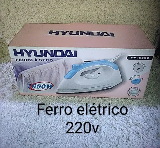 Ferro de Passar Roupa Hyundai 1000W 220V