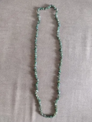 Colar de cascalhos de pedra Jade
