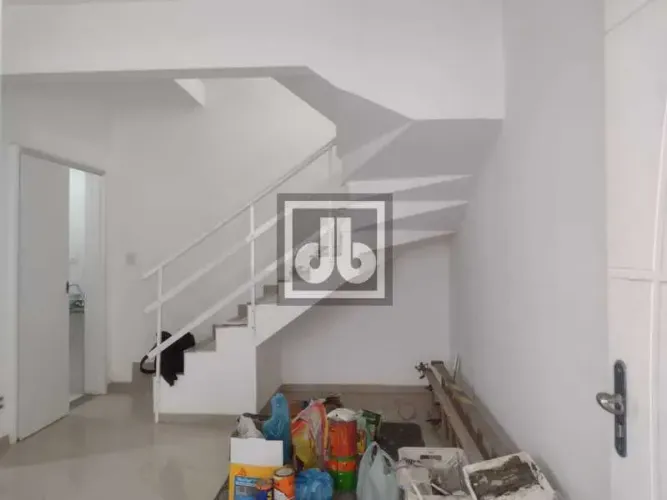 Casa de Vila - / Residencial / Cachambi