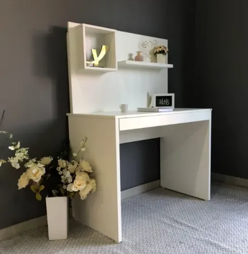 Escrivaninha com Painel First - Escrivaninha - Penteadeira - Mesa