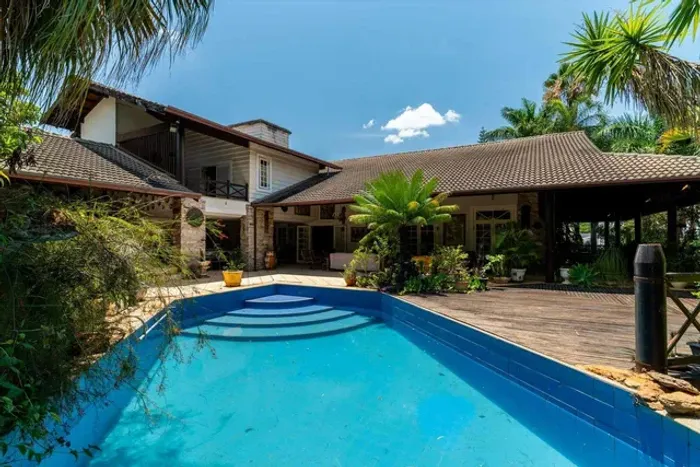 Imobiliária Jardim Botânico -Casa Jardim Botânico à venda
