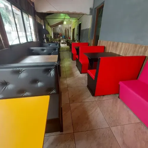 CADEIRA e MESAS TUDO PRA LANCHONETES RESTAURANTES. NOVOS