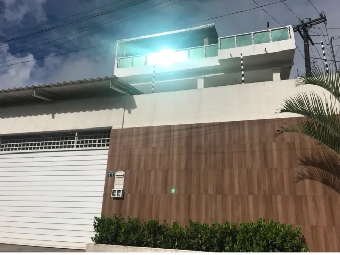 Alugo casa pra fins comerciais na BR101 sul km77